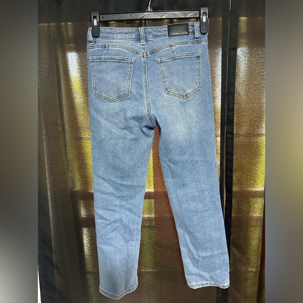 Kendall & Kylie straight leg high waisted light wash jeans - Picture 4 of 5